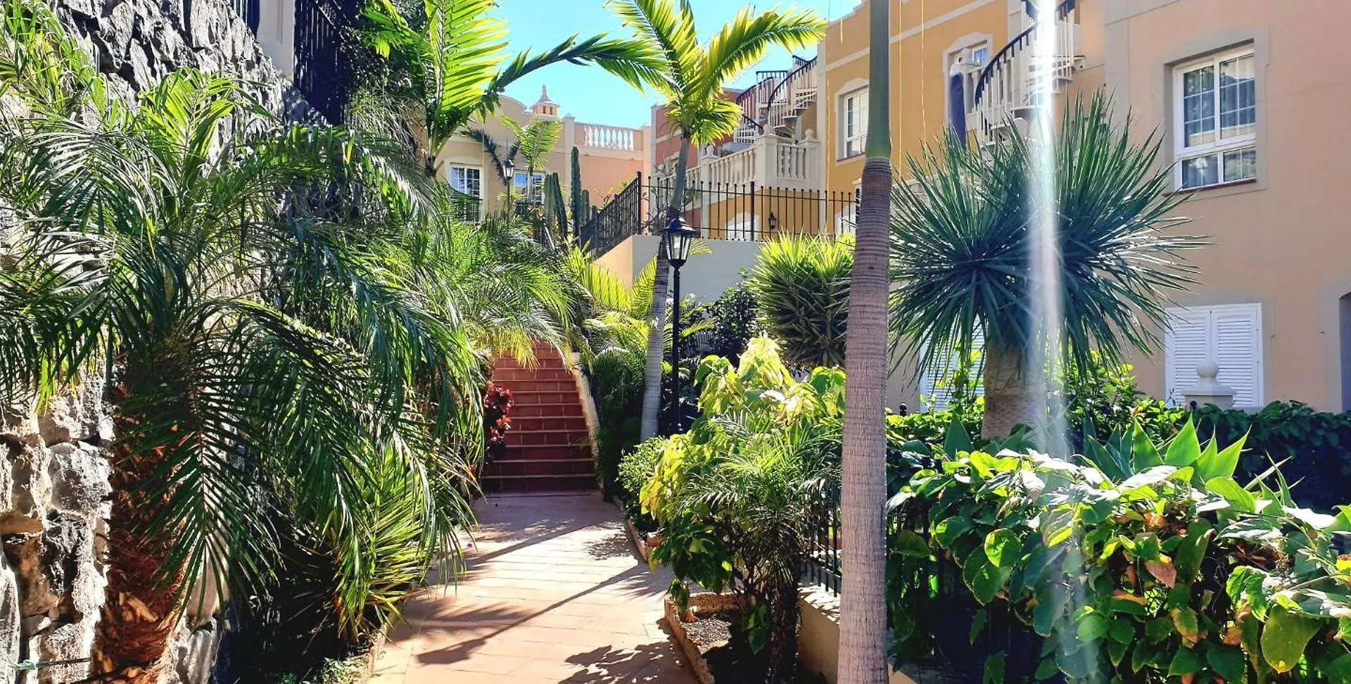 View Of Paradise Palm-mar Apartman